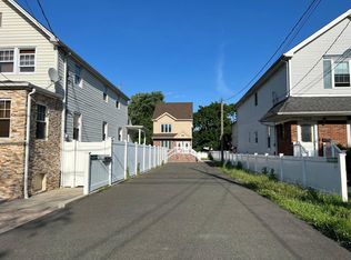 493 Villa Ave #A1, Staten Island, NY 10302