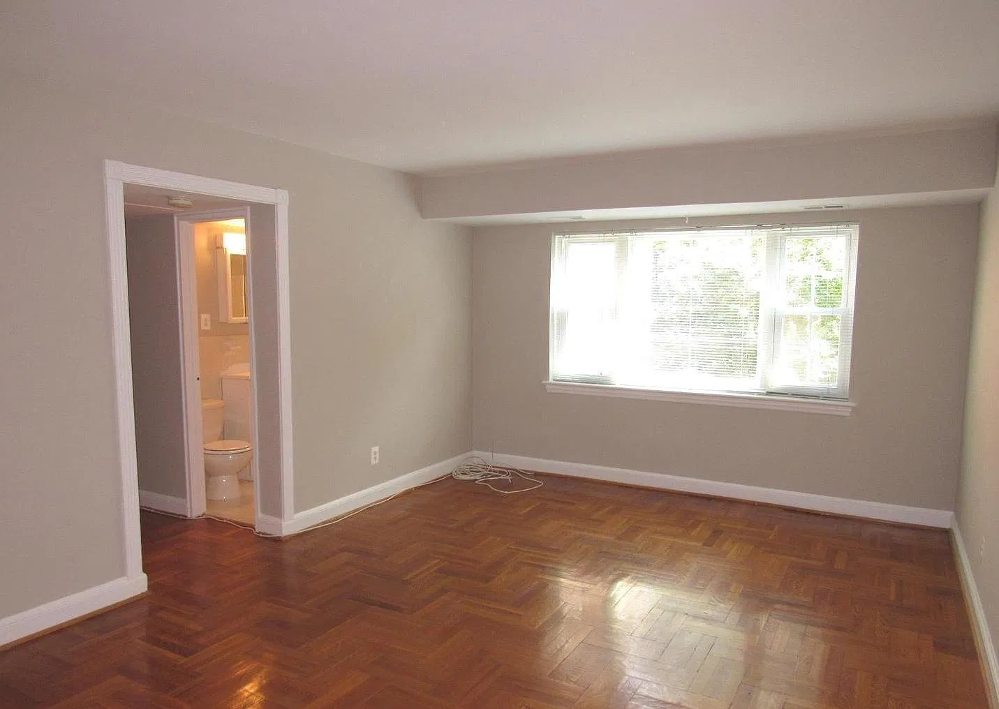 2 bed, 783 sqft, $2,100 — Photo 4