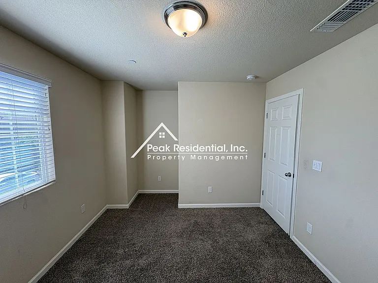 8215 Winterhead Ln — Photo 20