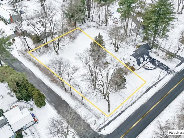 36 Silver St, South Hadley, MA 01075