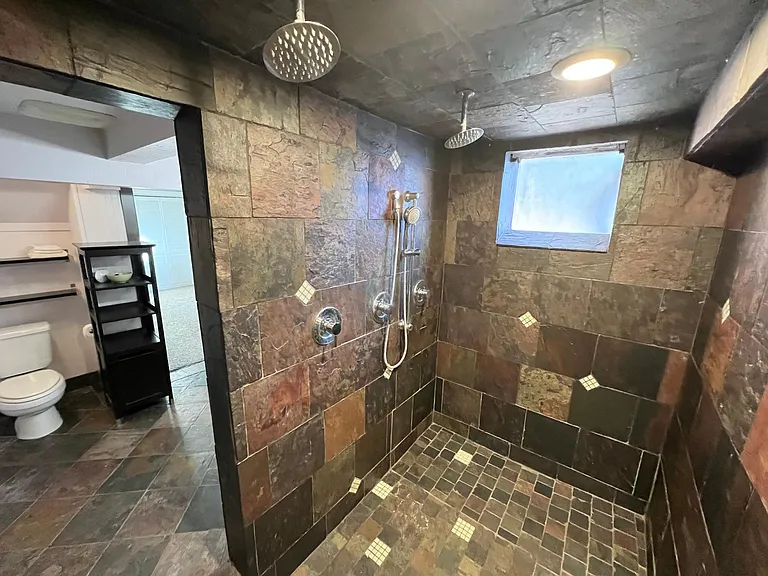 2520 Jefferson Ave — Photo 13