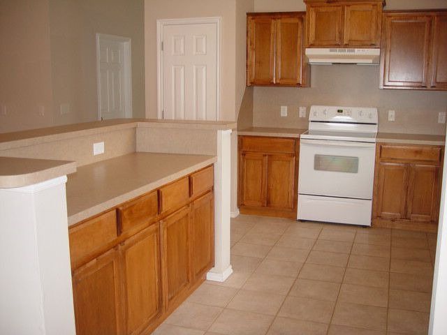 2nd image of 2809 Wheatland Dr