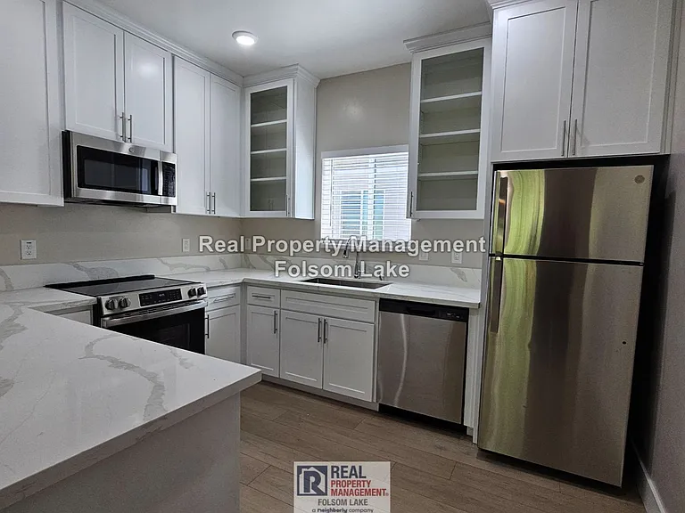 5431-2 Bradford Dr — Photo 7