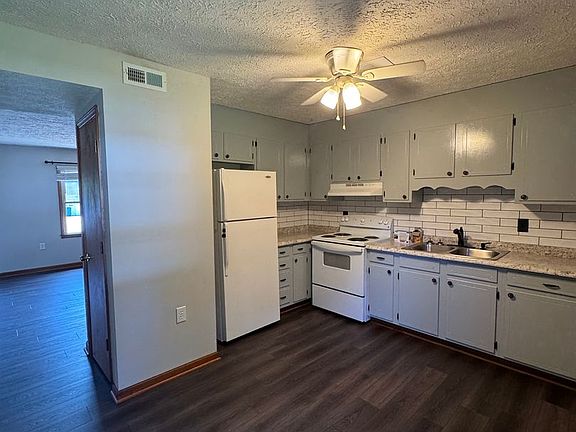 4th image of 4774 Mayfield Dr #1-4