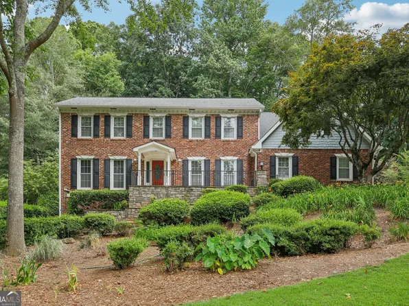 3323 Greenfield Dr, Marietta, GA 30068