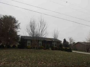 384 Fisher Ln, Mount Washington, KY 40047