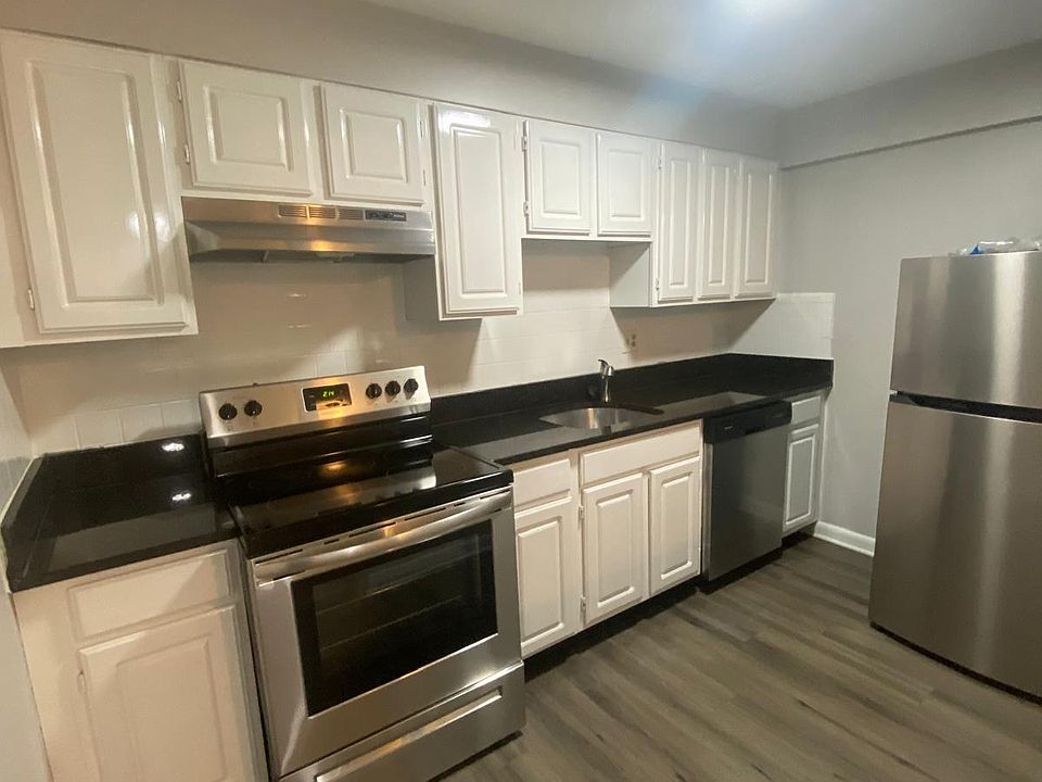 1st image of 55 Elmwood Park #U3