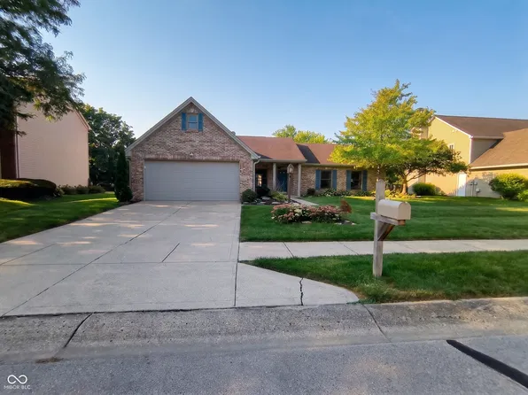 7715 Heather Ln, Fishers, IN 46038