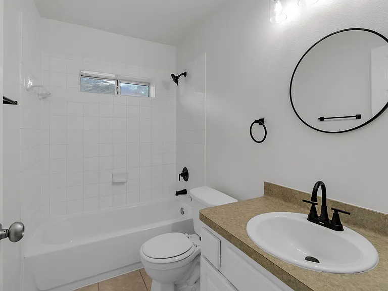 16413 Danika Oak Dr — Photo 29