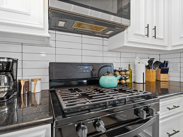 4415 Field Meadow Dr — Photo 28