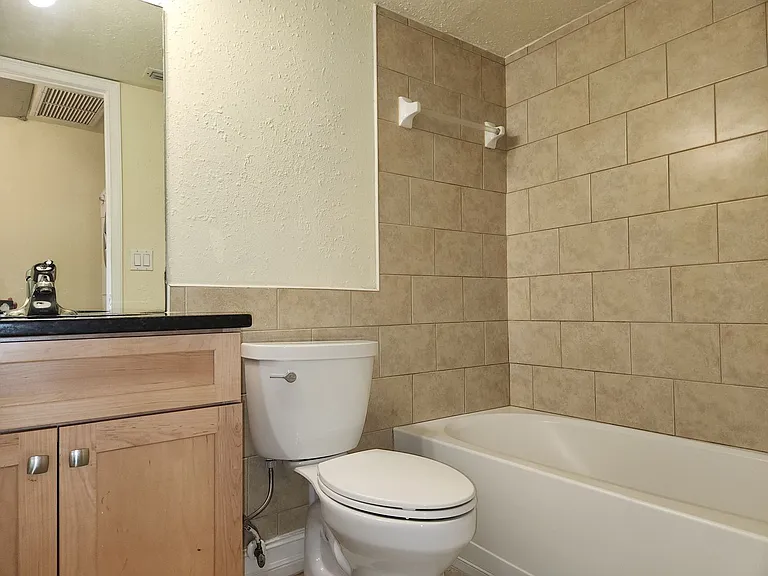 3175 Royalston Ave #201 — Photo 13