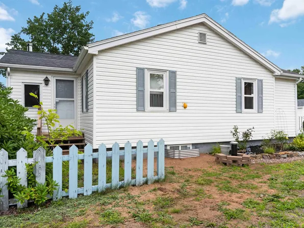 191 Oakdene Ave, Kentville, NS B4N 2C3