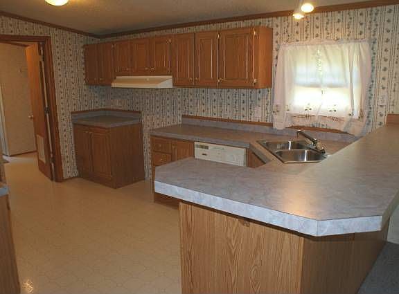 2nd image of 3131 16th St S