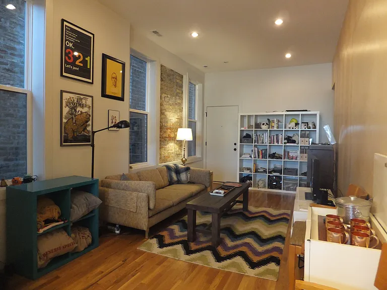 1135 N Damen Ave #R — Photo 1