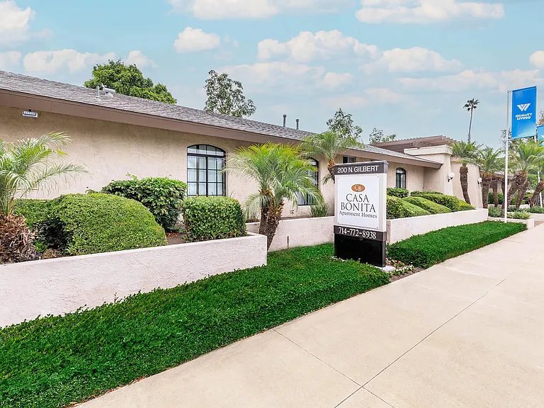 Casa Bonita Apartment Homes — Photo 9