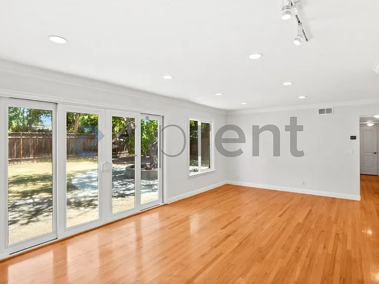 1426 Brookglen Dr — Photo 6