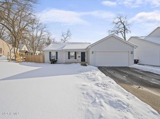 3208 Elmont Rd, Toledo, OH 43615