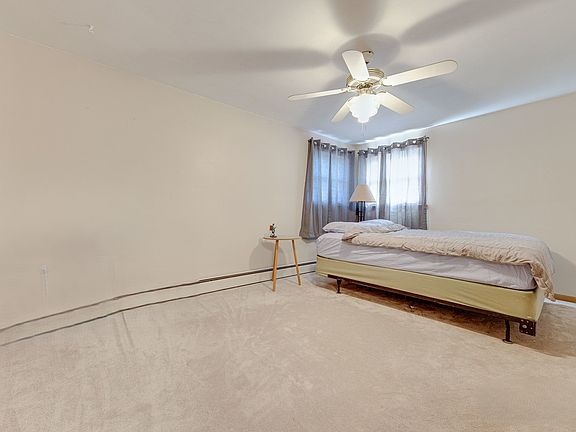 4th image of 8501 W Catalpa Ave APT 2S