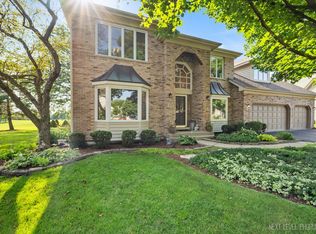 1608 Bunker Ct, Geneva, IL 60134