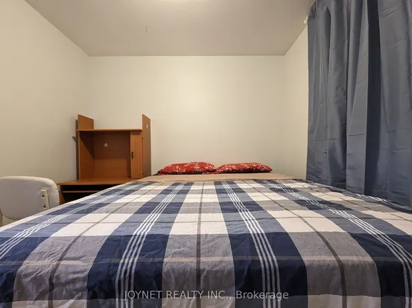 (undisclosed Address), Toronto, ON M2J 3X1