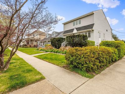 271 W Windsor Parkway, Oceanside, NY, 11572
