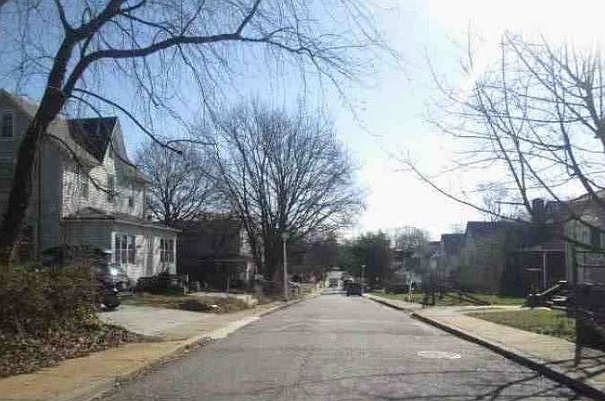 2nd image of 4426 Powell Ave