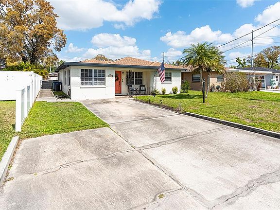 3rd image of 3307 W Braddock St