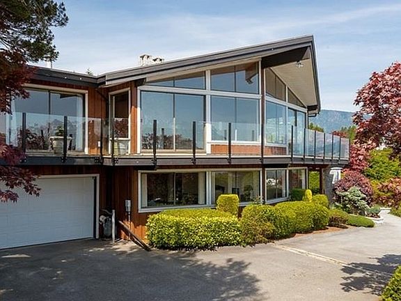 2nd image of 1403 Chippendale Rd