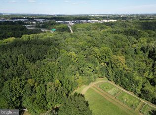 14 Patterson Ln, Newark, DE 19702