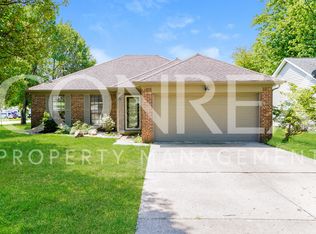 1295 Sycamore Ln, Danville, IN 46122