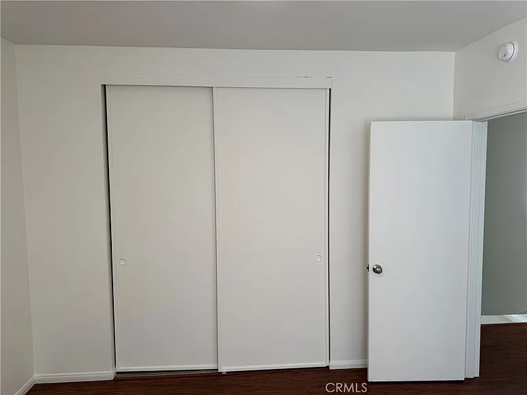 1164 Irving Ave #A — Photo 17