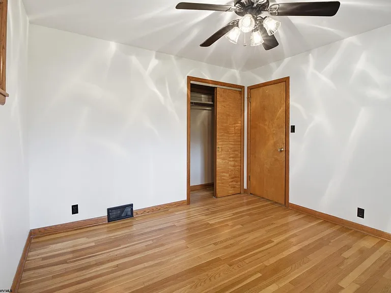 1217 Corvet Ave — Photo 17
