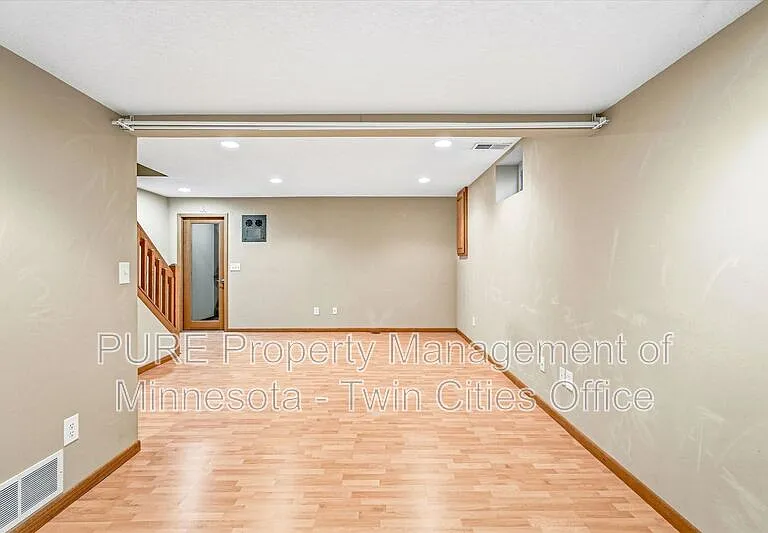 10247 Nottingham Trl — Photo 29