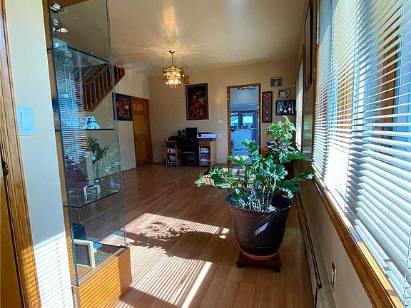 4th image of 43 W Seaman Ave