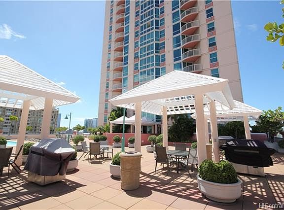 2nd image of 801 King St APT 1001
