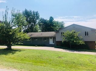 1223 Cedarholm Ln, Bloomfield Hills, MI 48302