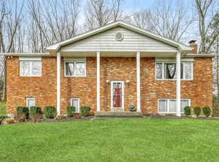 3 Sonia Ct, Airmont, NY 10901