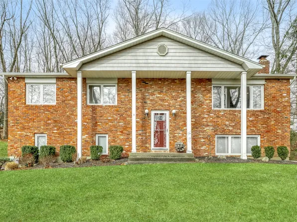 3 Sonia Court, Airmont, NY 10901