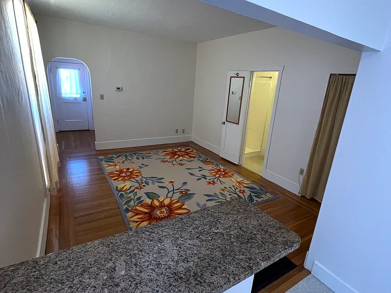 2230 Pacific Ave #B — Photo 6