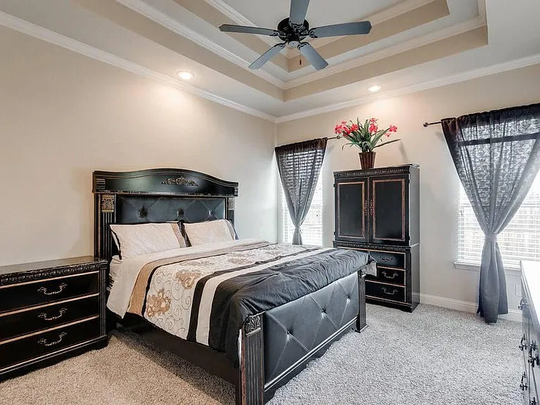 4119 Napoli Way — Photo 11