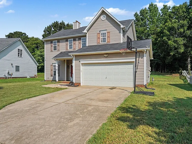 9231 Mitchell Glen Dr — Photo 2