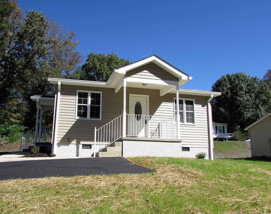 1st image of 101 Cody Ave