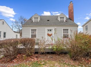 1610 Larkmoor Blvd, Berkley, MI