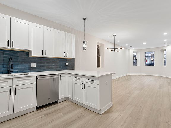 3rd image of 1707 N Harding Ave #1