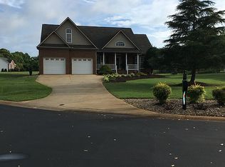 184 Lewis Burnett Dr, Boiling Springs, SC 29316