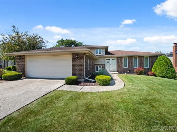 17418 Avon Ln, Tinley Park, IL 60487