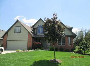 209 Hawthorne Ln, Greenwood, IN