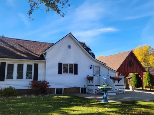 6445 Garfield Ave, Cass City, MI 48726