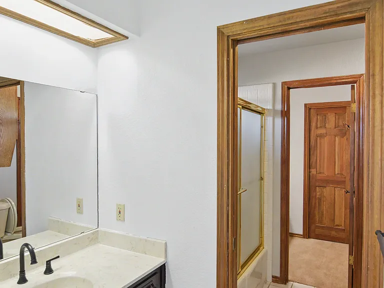 605 Pecos Trl — Photo 15