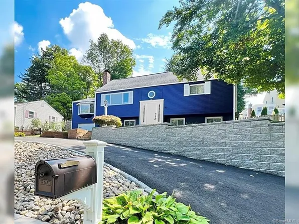 41 Geneva Avenue, West Hartford, CT 06107